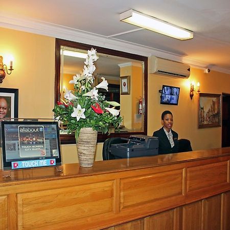 Durban Manor Hotel And Conference Centre Buitenkant foto