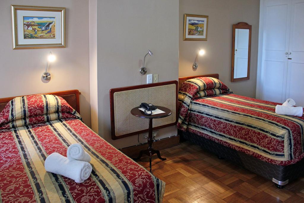 Durban Manor Hotel And Conference Centre Buitenkant foto