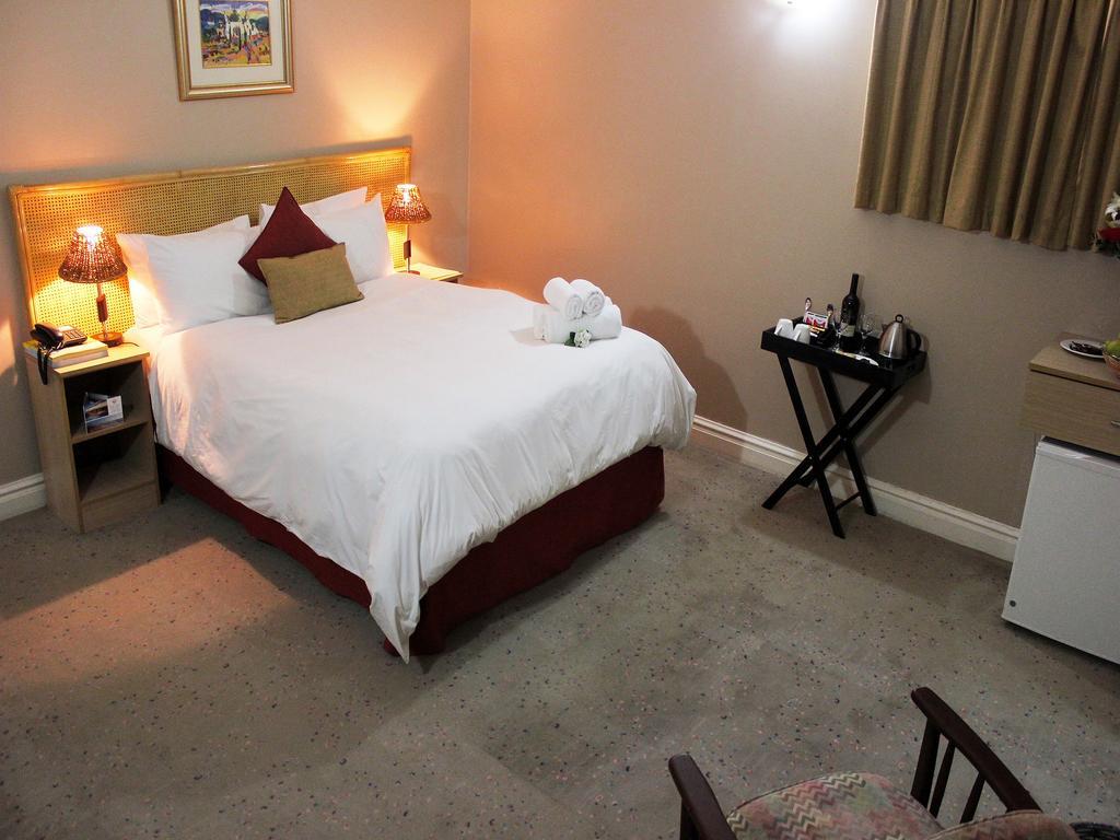 Durban Manor Hotel And Conference Centre Buitenkant foto