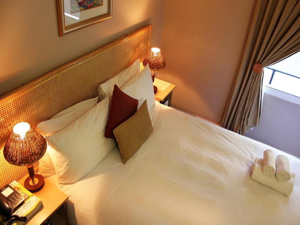 Durban Manor Hotel And Conference Centre Buitenkant foto