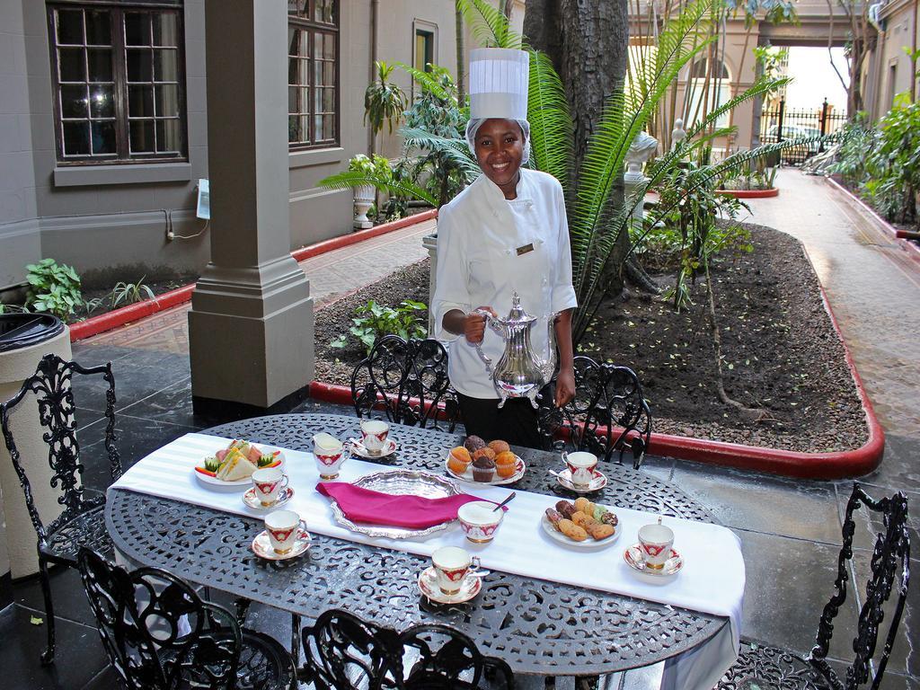 Durban Manor Hotel And Conference Centre Buitenkant foto